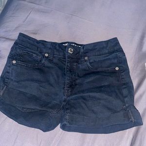 American eagle black shorts